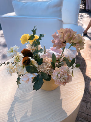 Medium occasion arrangement